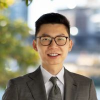 Leslie (Yifu) Li 李一夫